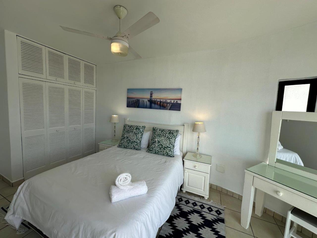 Apartment The Lookout Triplex At Umdloti